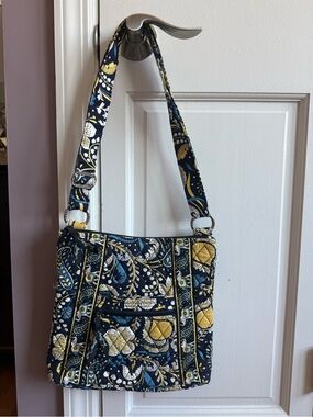 Vera Bradley Navy, Yellow & Cream Quilted Elephant Bag